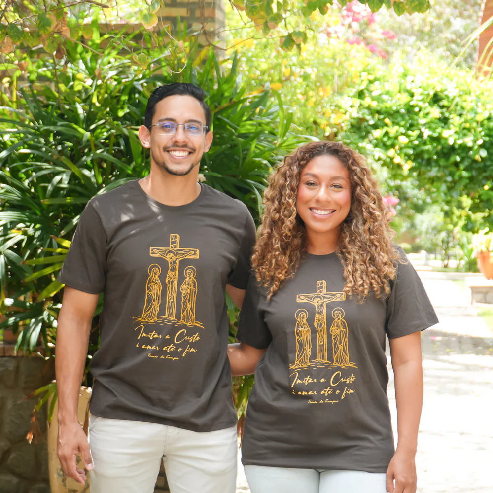 Camiseta Imitar a Cristo é amar até o fim - Hesed - Image 4