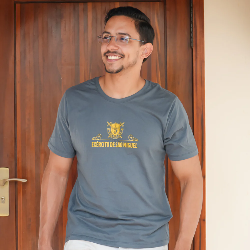 Camiseta Quem como Deus - Exército de São Miguel - Hesed - Image 4