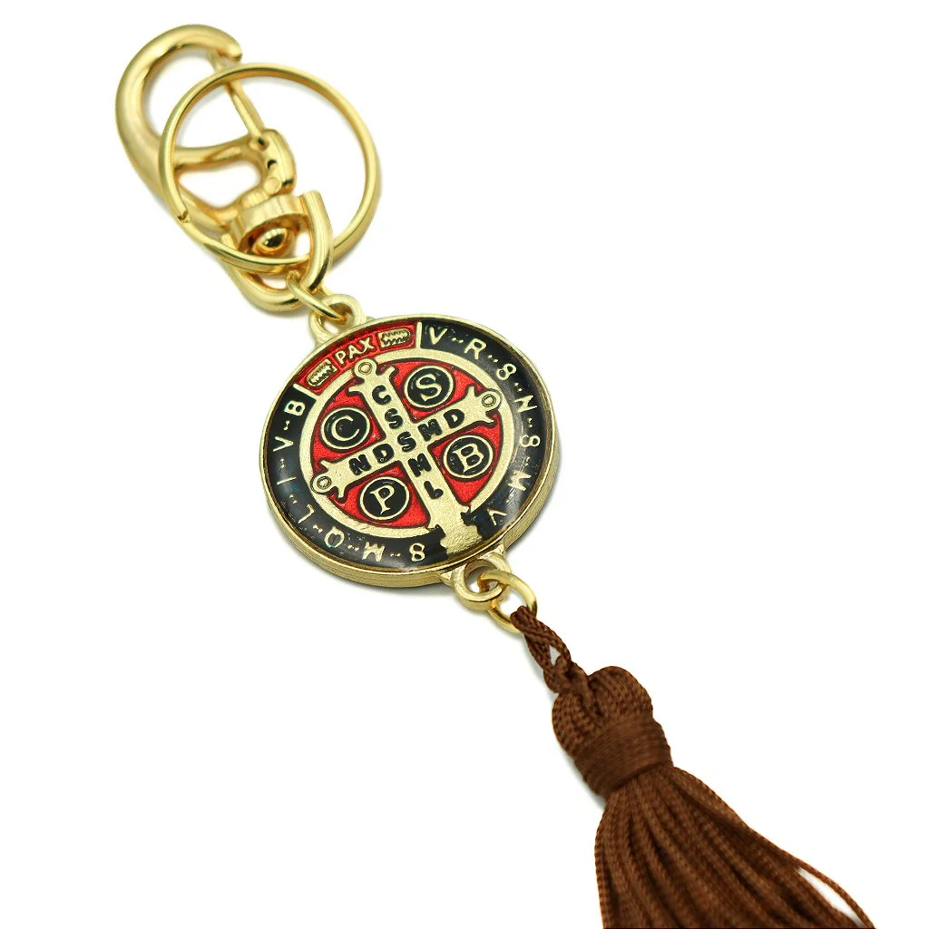 Chaveiro Medalha São Bento Colorida com pompom - Dourado - Image 4