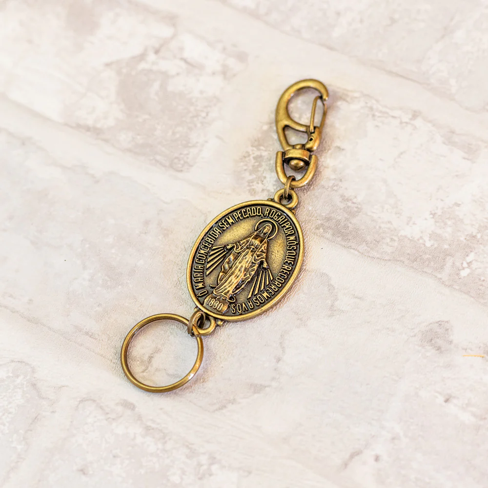 Chaveiro Nossa Senhora Das Graças Extra Grande Com Mosquetão OURO VELHO - Image 5