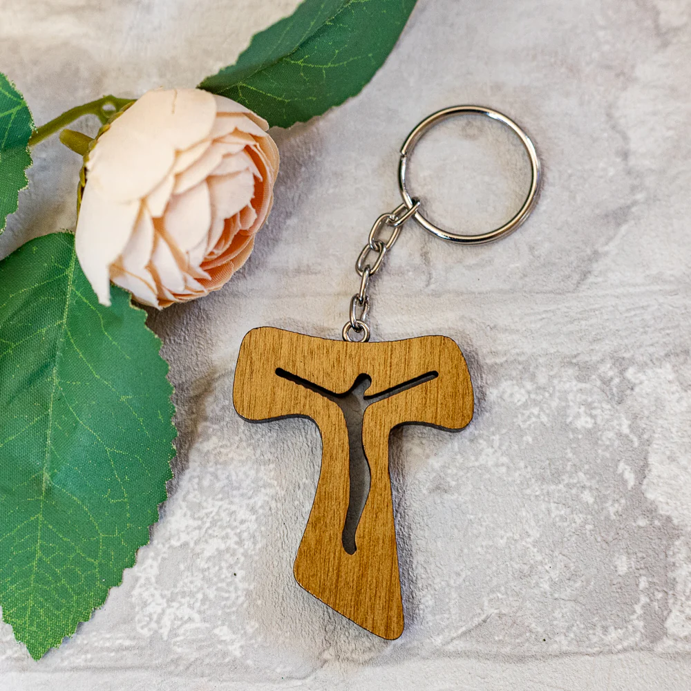 Chaveiro Tau Cristo Vazado - Image 4