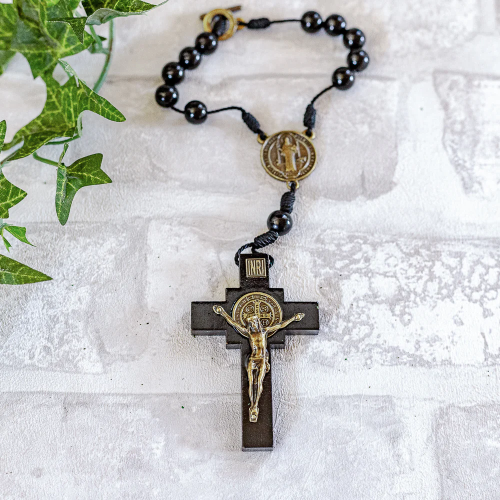 Dezena Carro ABS Preto Cruz 4 Canto Triangulo Metal Ouro velho - Image 5