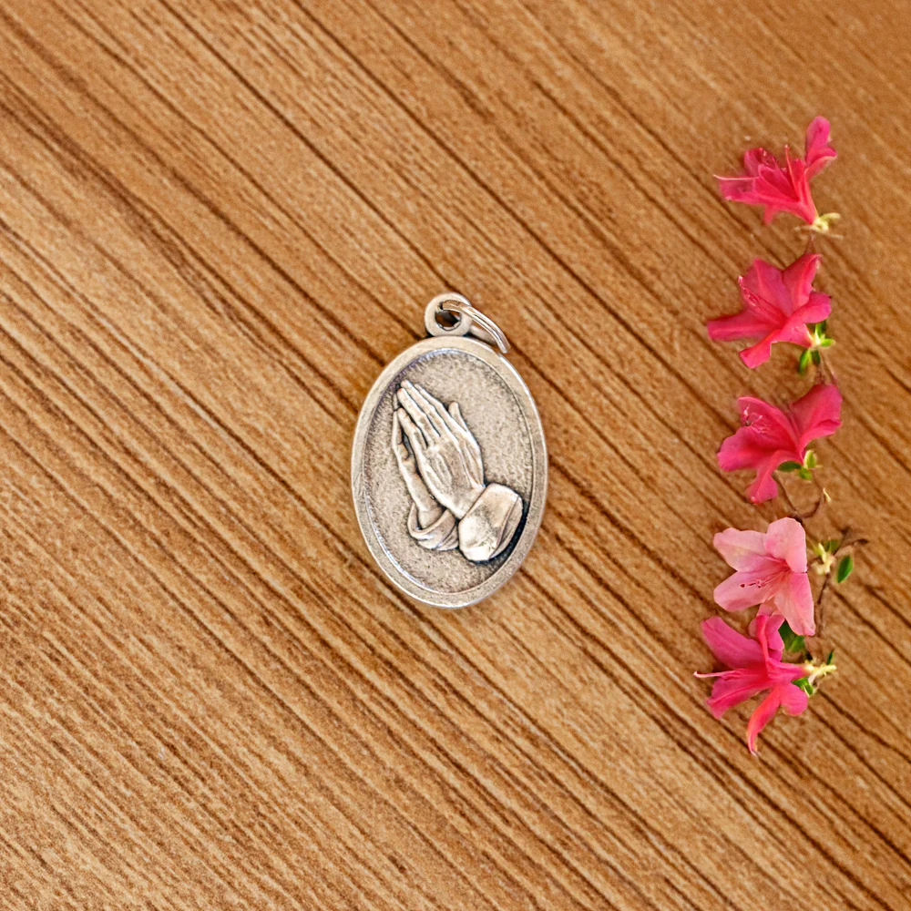 Medalha São Gabriel e Mãos - Italiana - Image 4