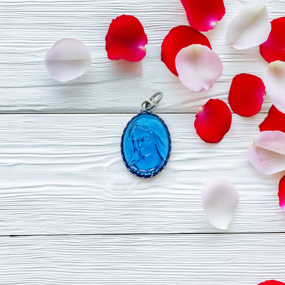 Medalha Rainha da Paz e Jesus Misericordioso 1,6 cm Resinada Azul - Medjugorje - Image 5
