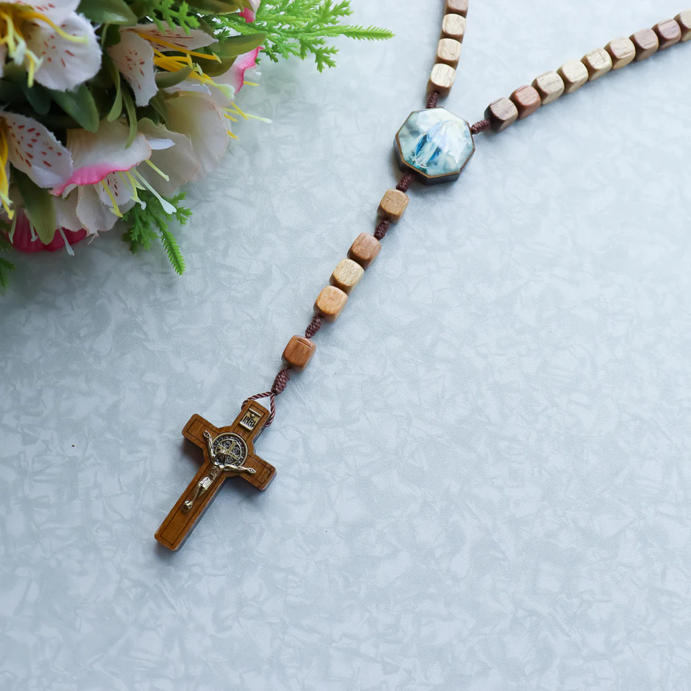 Terço de Nossa Senhora das Graças - Cubos Imbuia - Image 5