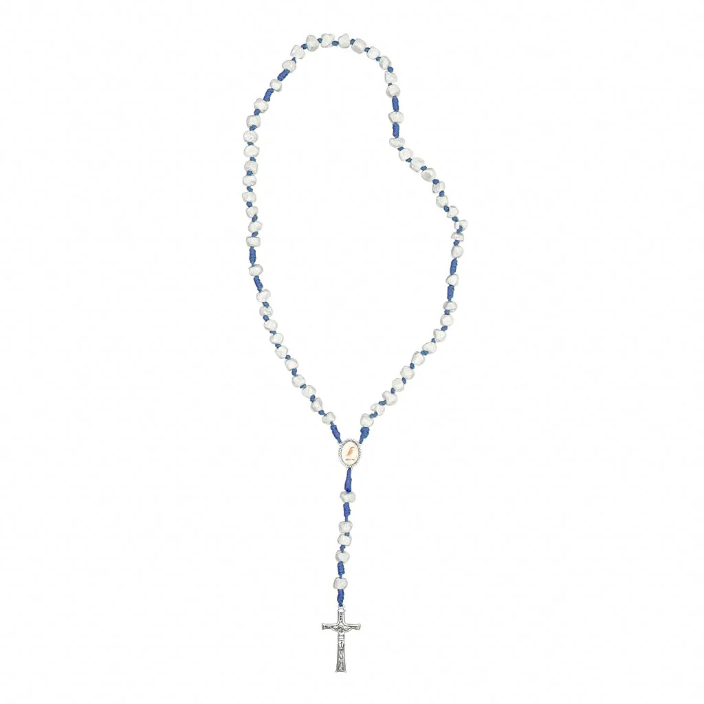 Terço de pedra cordão azul escuro entre meio medalha resinada Rainha da Paz / Jesus Misericordioso - Medjugorje