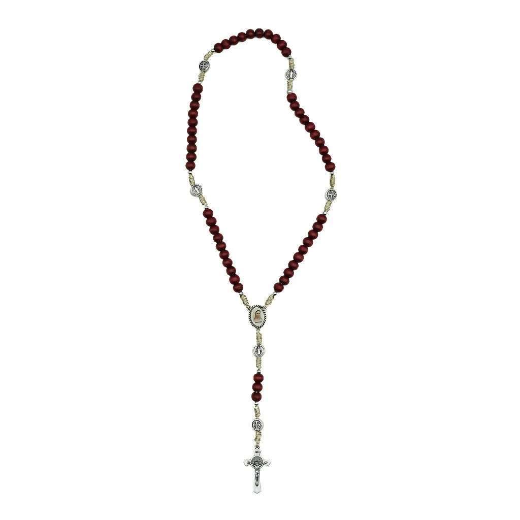 Terço madeira vermelho dezena medalha São Bento entre meio Rainha da Paz / Jesus Misericordioso - Medjugorje